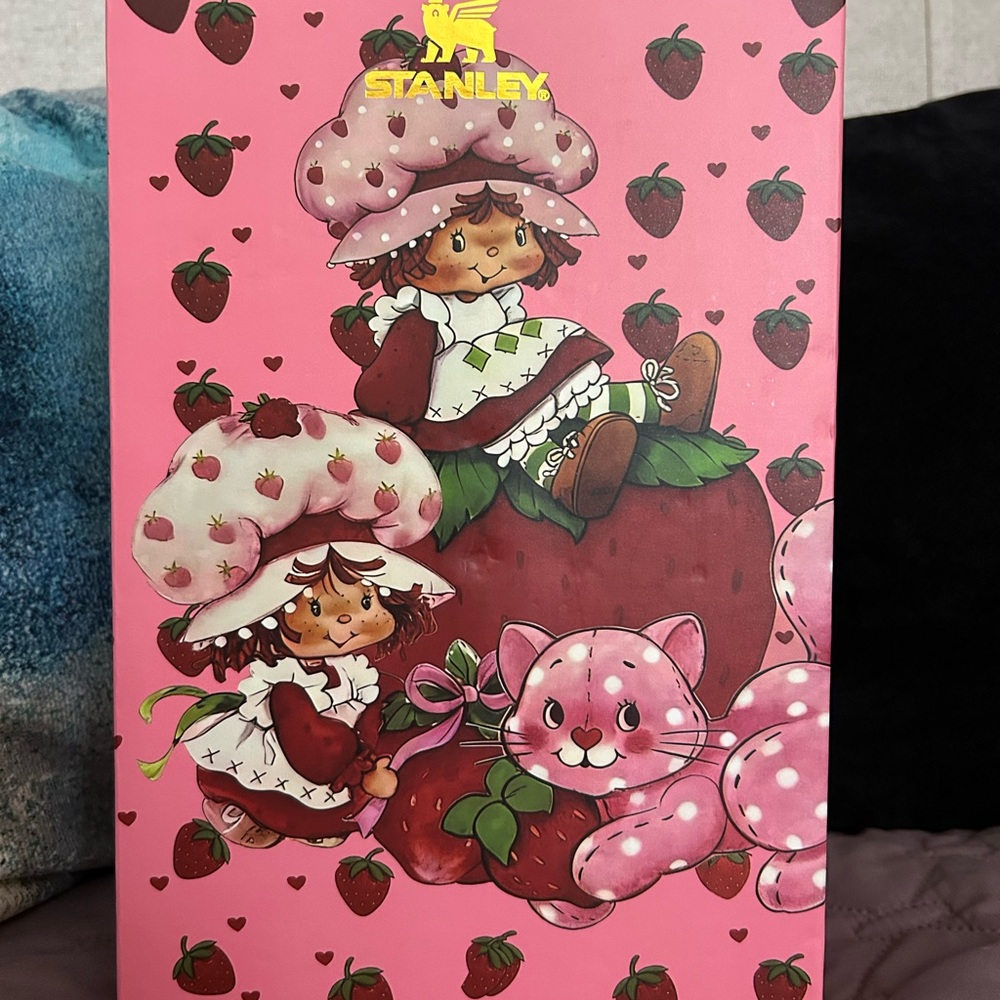 Stanley Pink Strawberry Shortcake 40oz. Tumbler